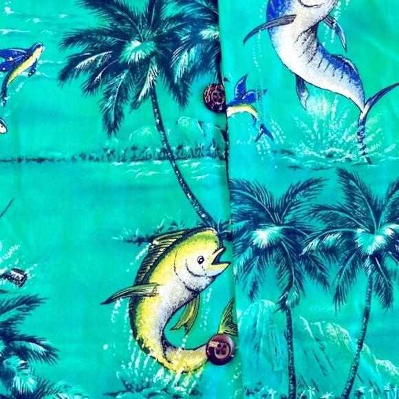 Aloha Republic Big Game Day Green Cotton Men's‎ Shirt Made in Hawaii NEW - Picture 3 of 3